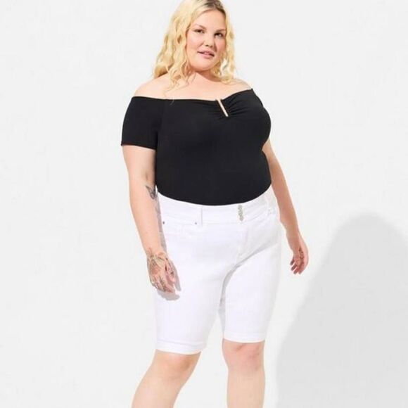Torrid Women's Plus Size Foxy U-Bar Off-Shoulder Short Sleeve Top - Picture 4 of 6